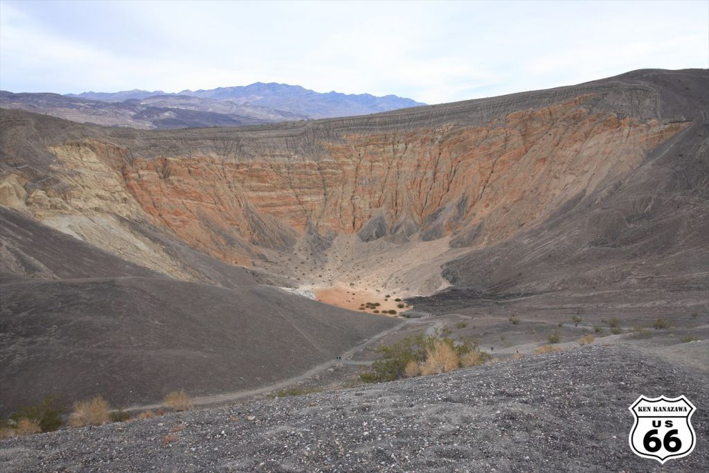 ウベヘベクレーター