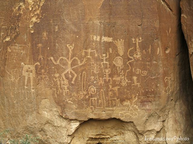 チャコキャニオン岩絵