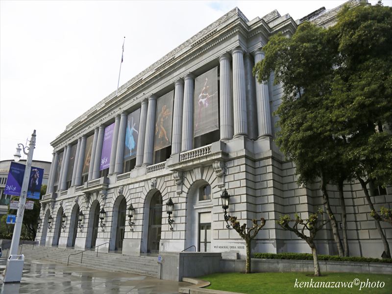 サンフランシスコの 戦争記念オペラハウス