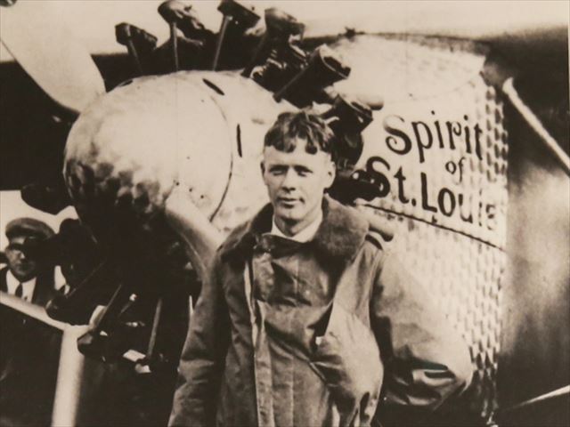 チャールズ・リンドバーグが大西洋横断飛行